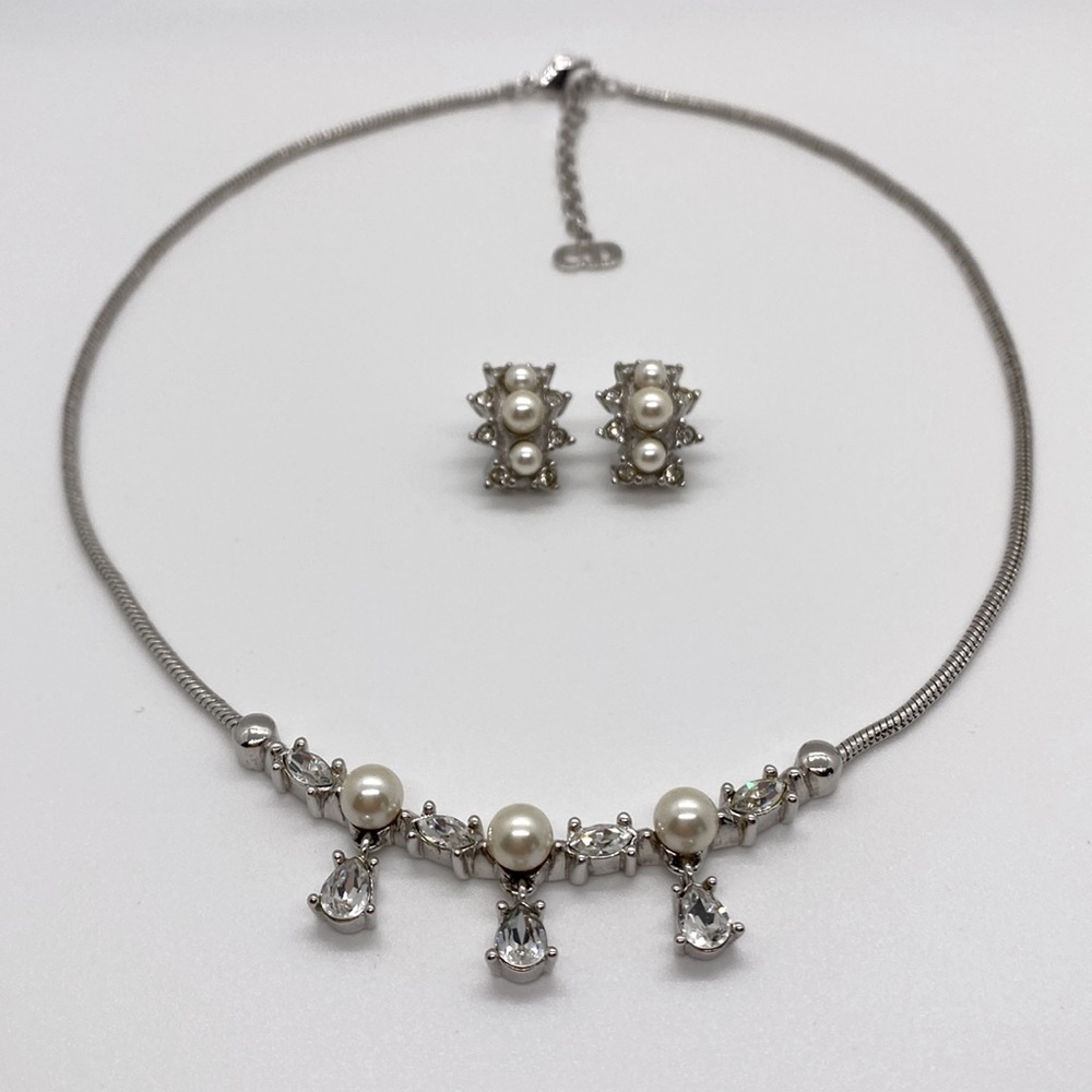 Christian Dior Jewelry Set Necklace Clip on Earrings